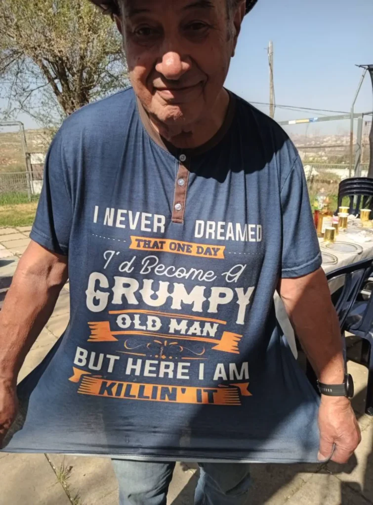 רוני הדפסה על חולצות